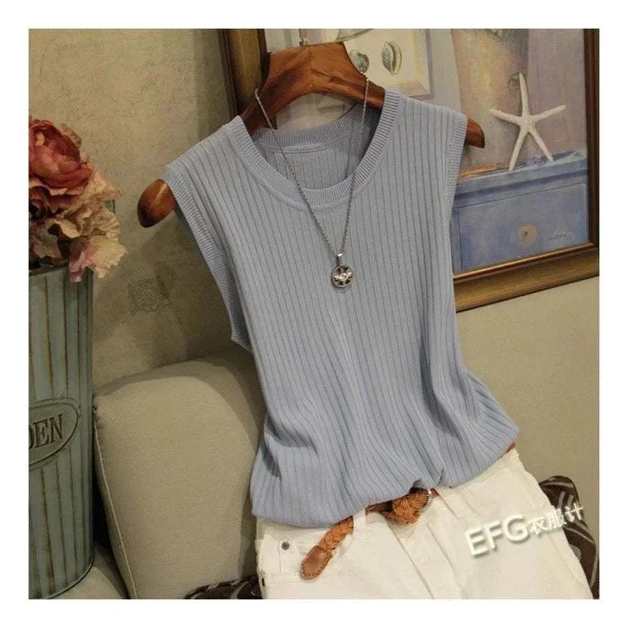 Sleeveless O-Neck Knit Blouse